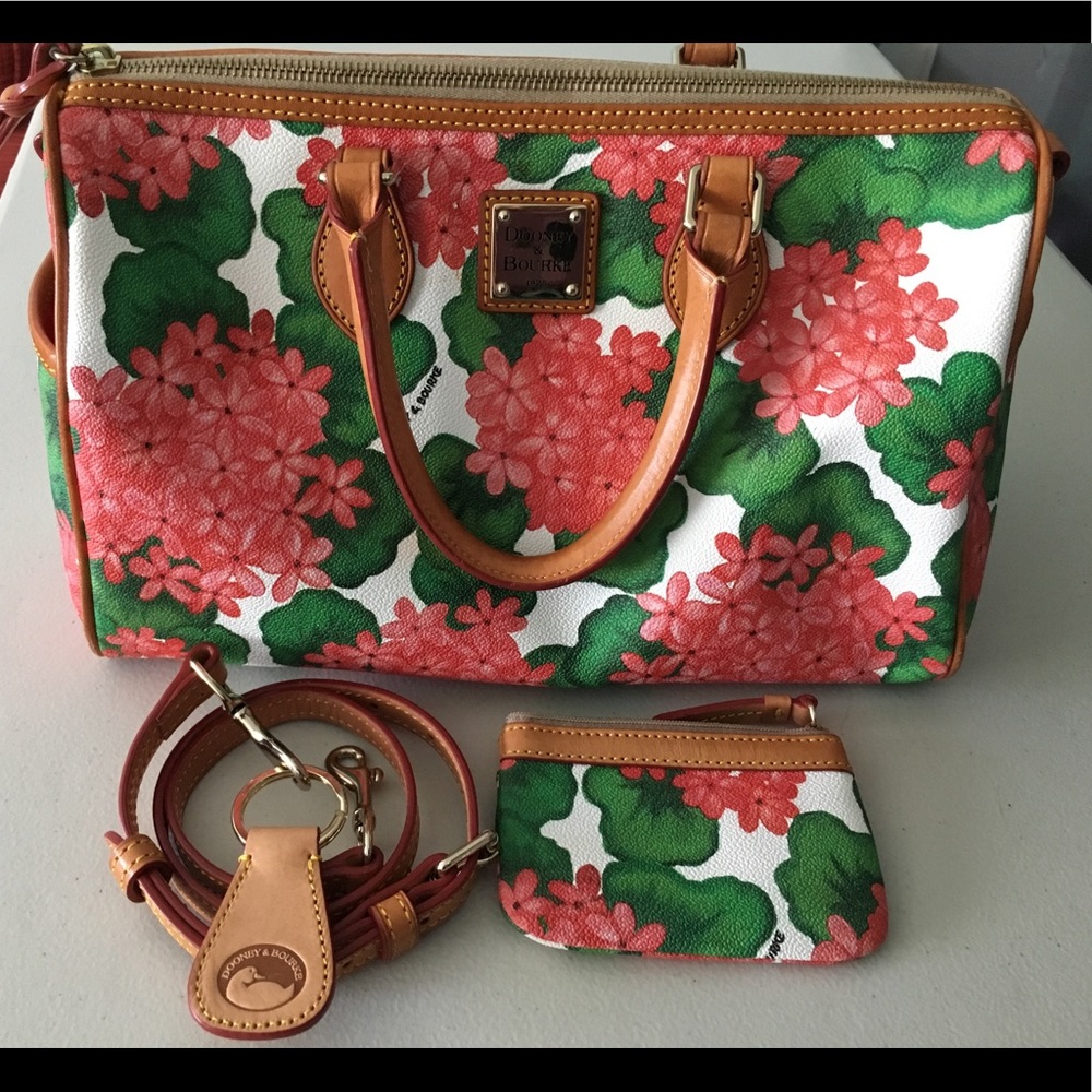 Dooney & Bourke purse